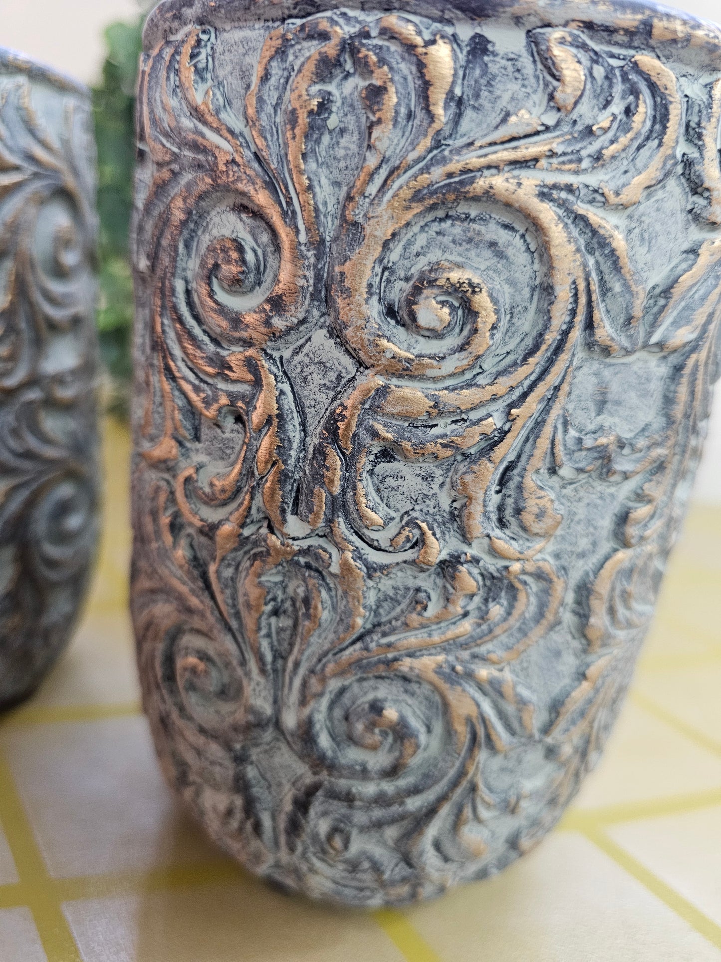 CEMENT ROUND VASE