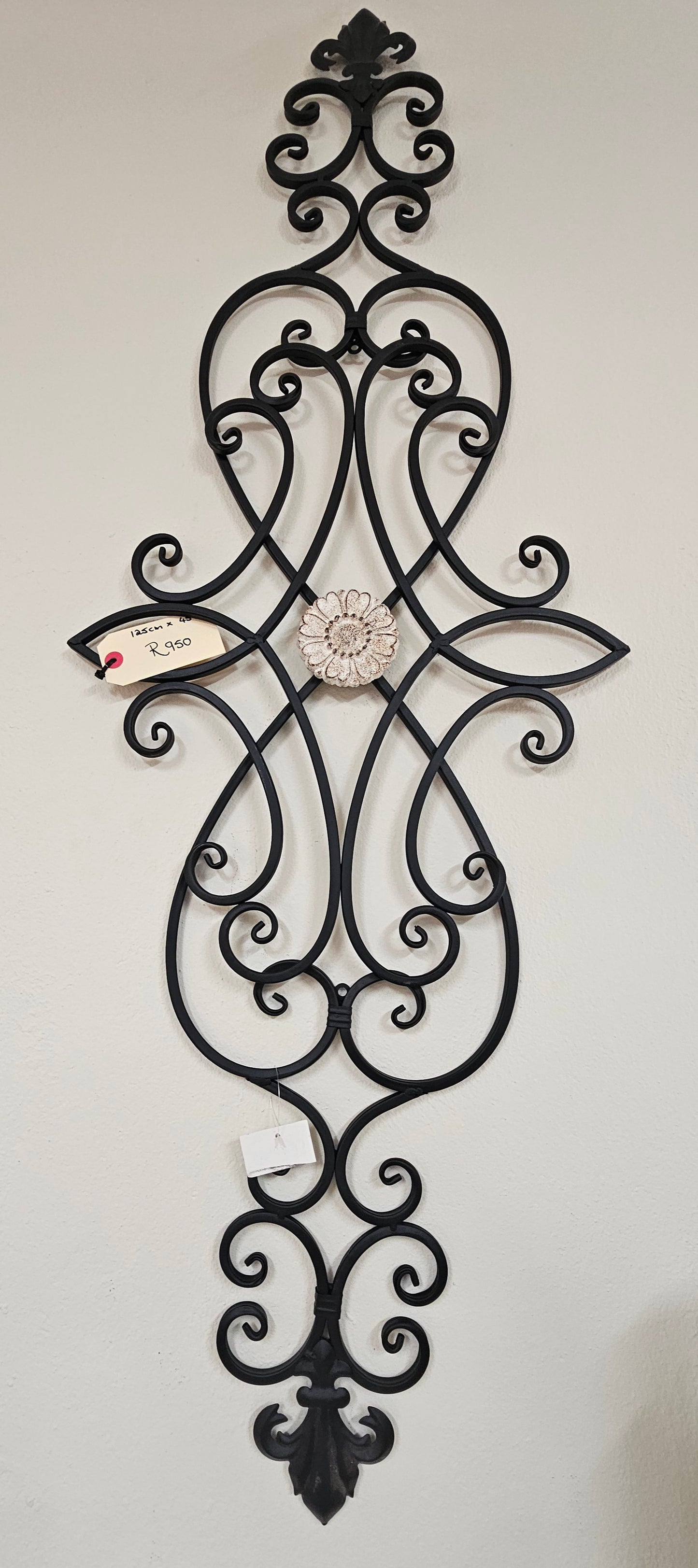 WALL SCROLL