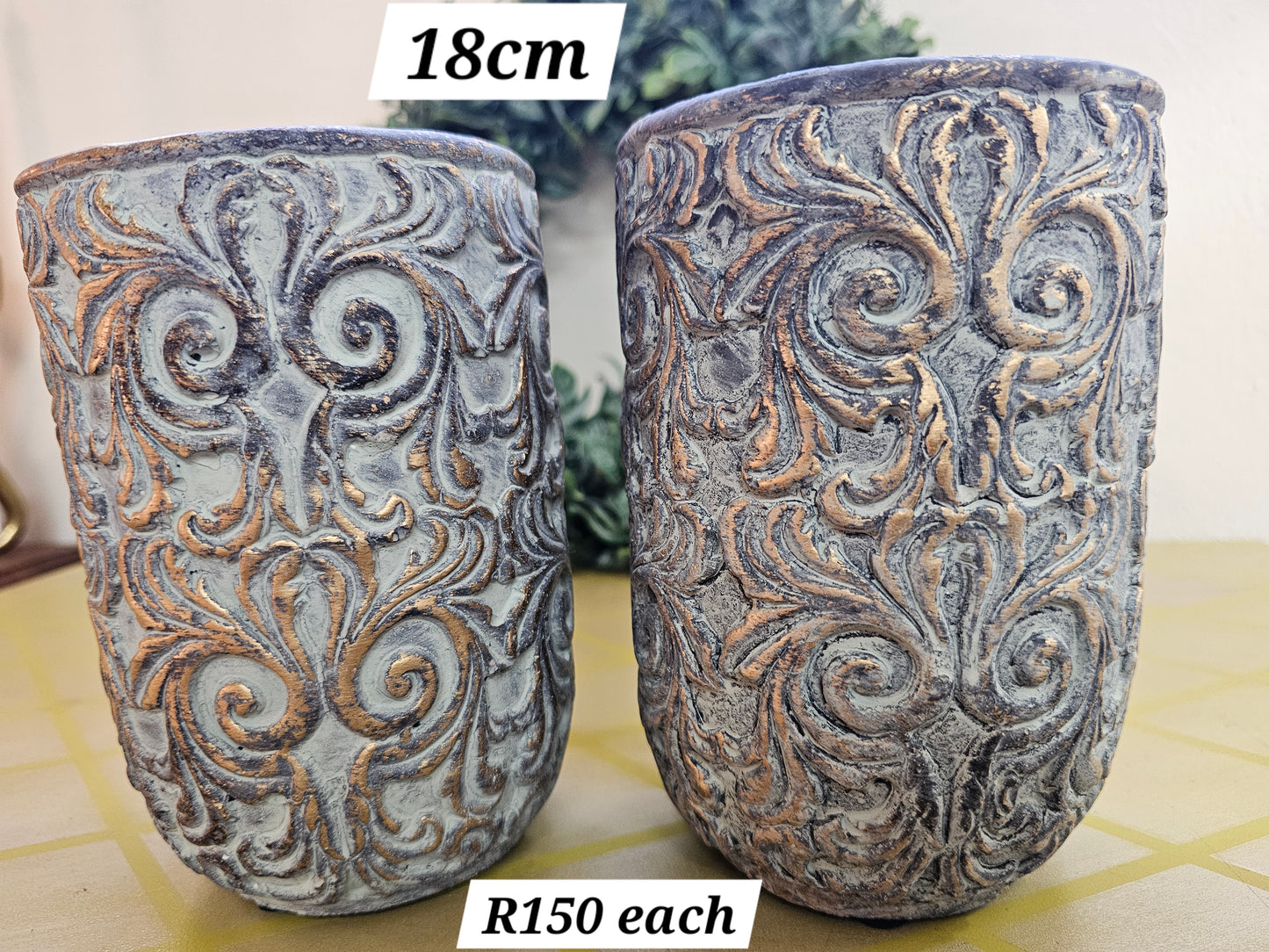 CEMENT ROUND VASE