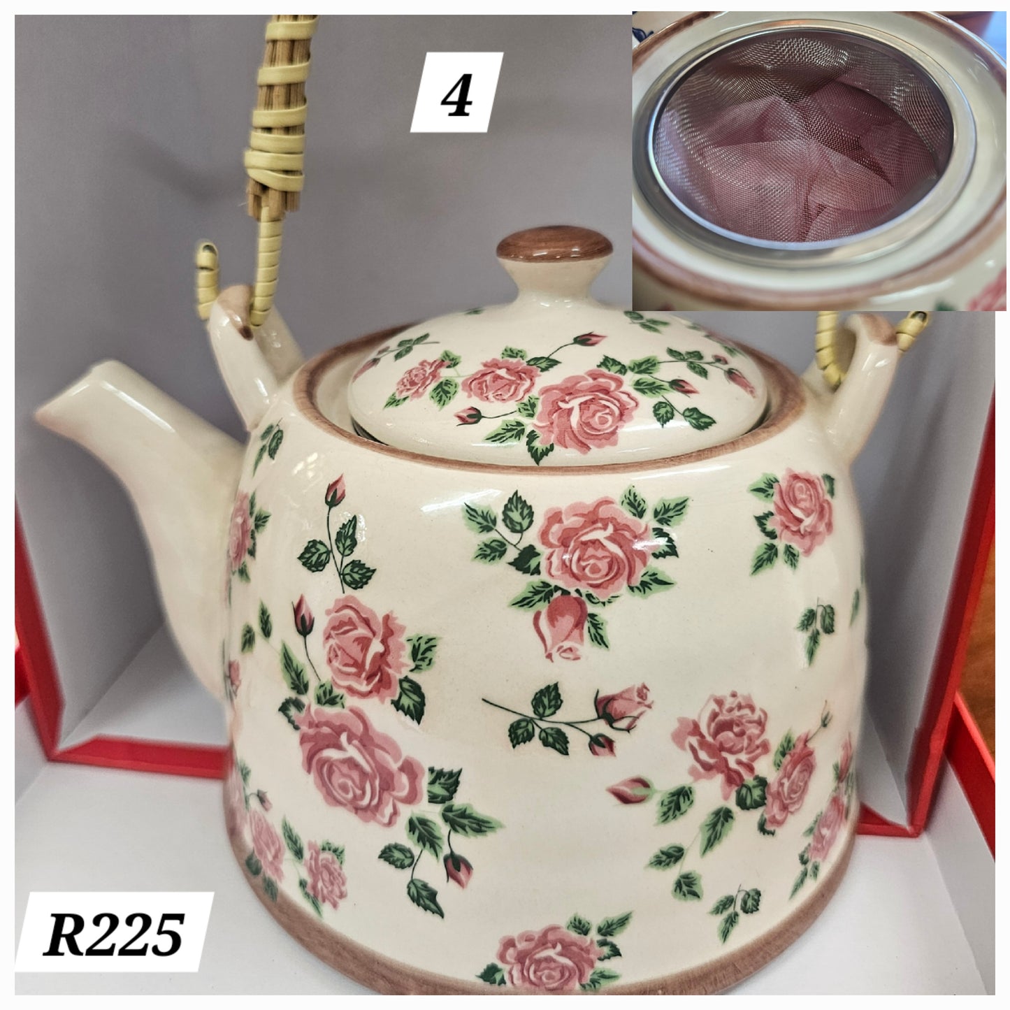 TEAPOT with own Strainer