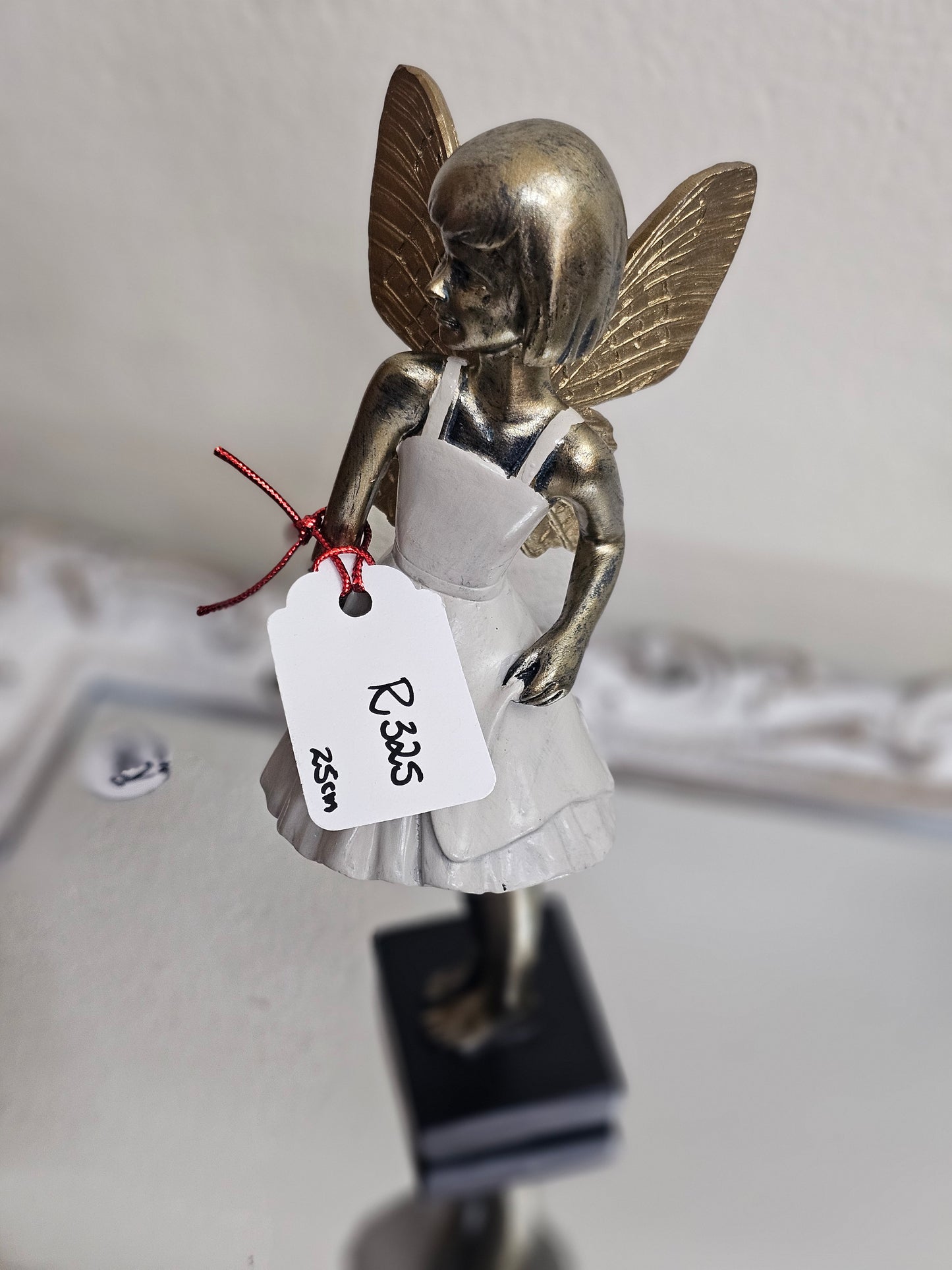 DELIGATE GIRL ORNAMENT WITH GOLDEN WINGS