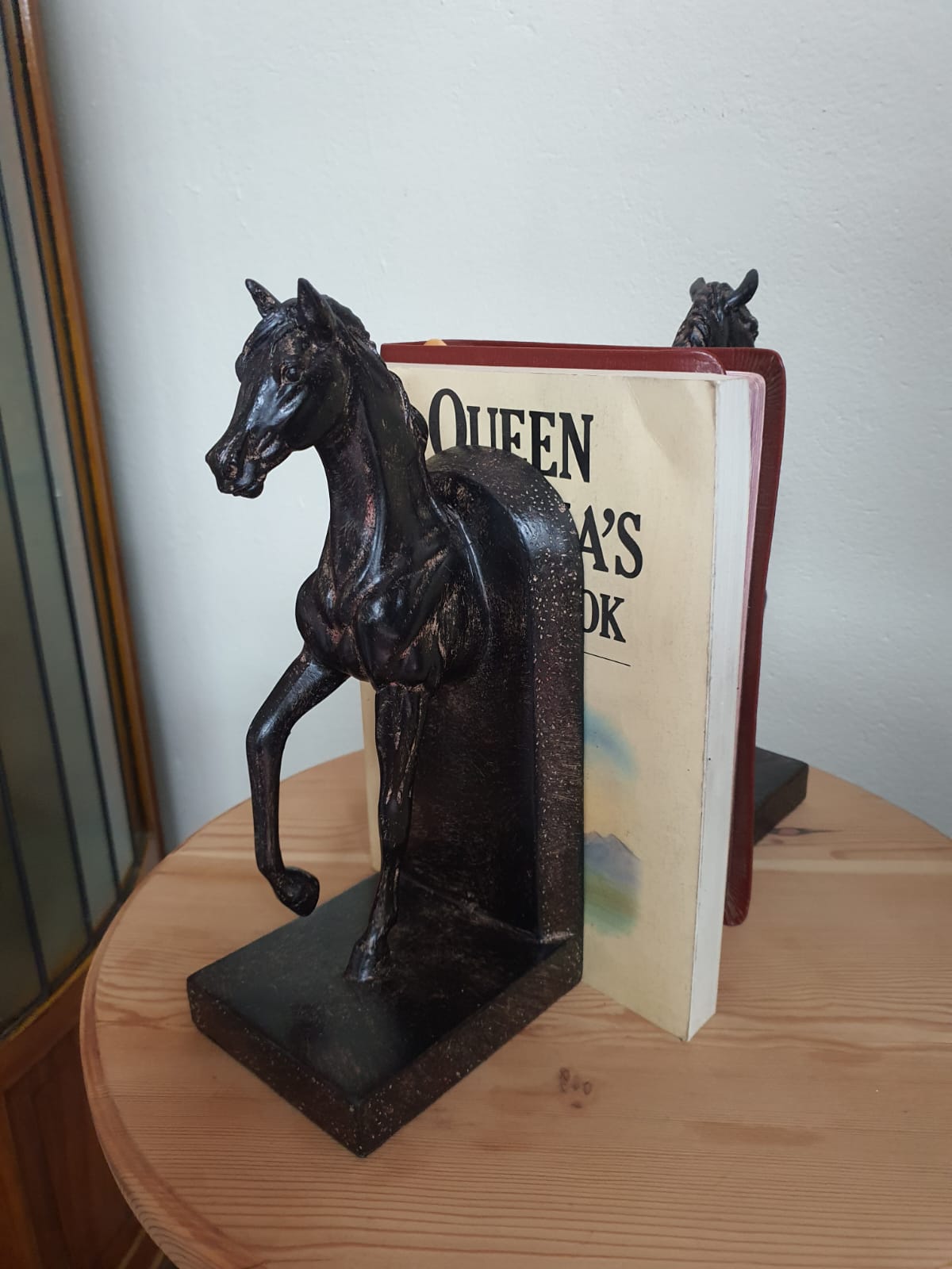 Horse bookends