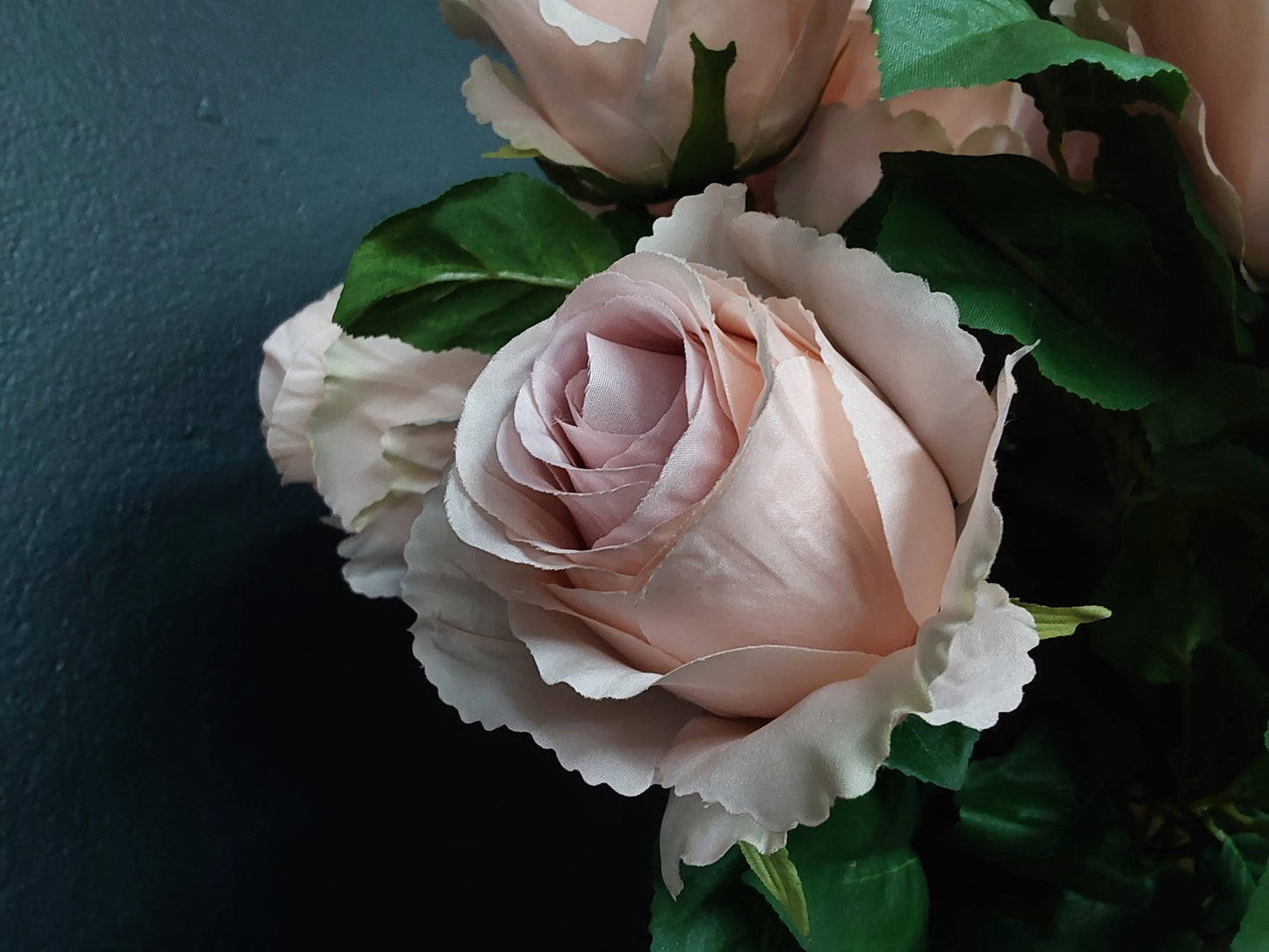 SILK ROSES