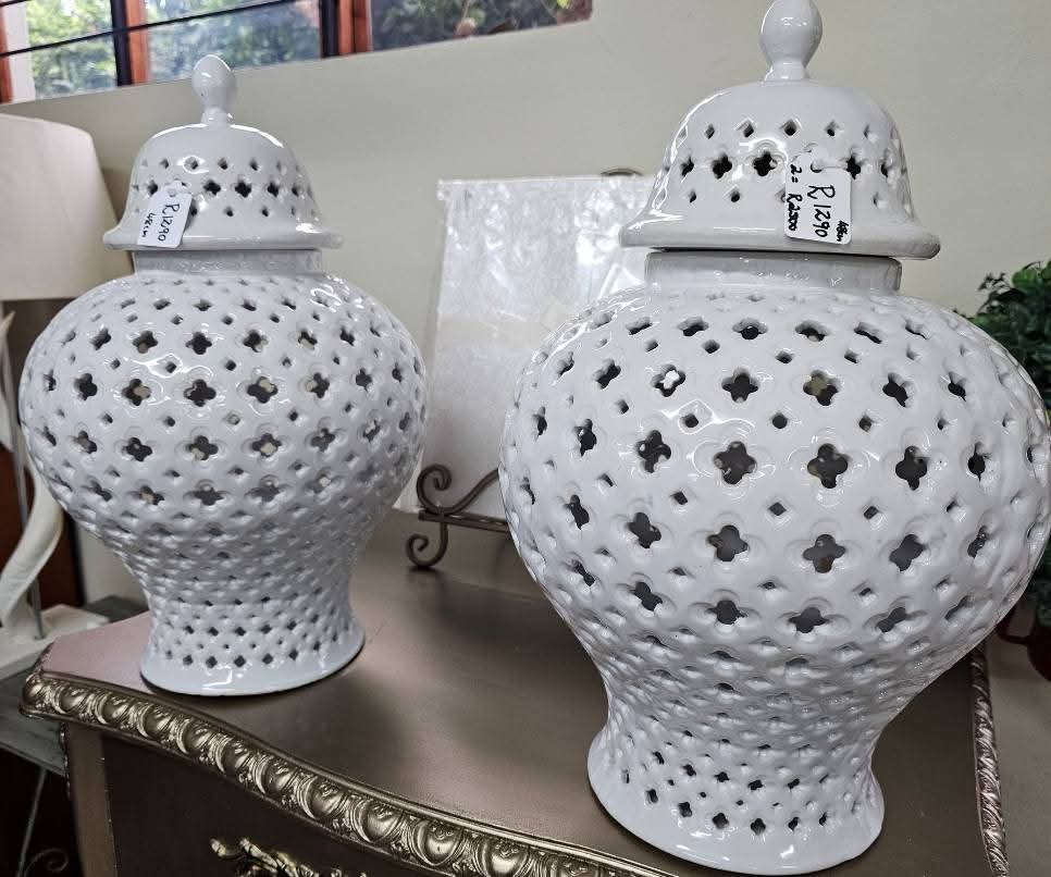 GINGER JAR & LID
