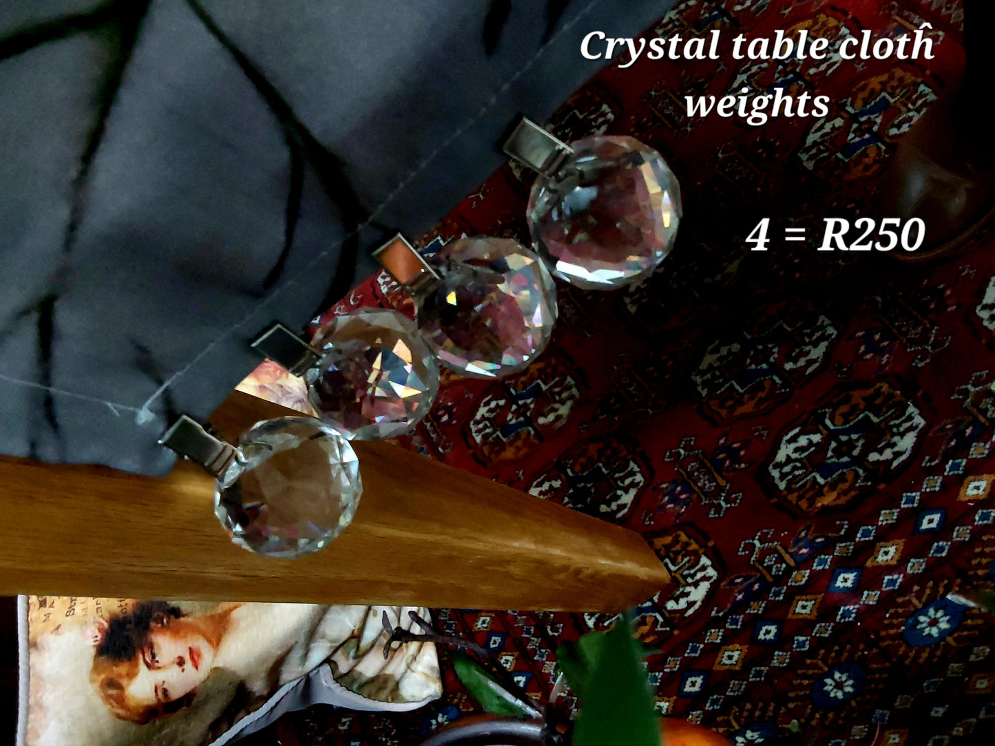 Tablecloth weights