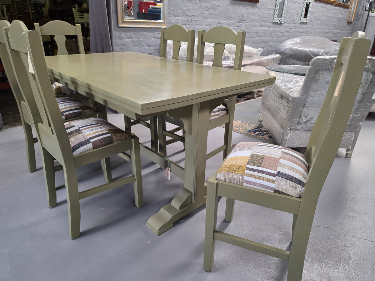 Table &  6 chairs