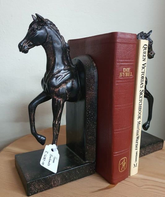 Horse bookends