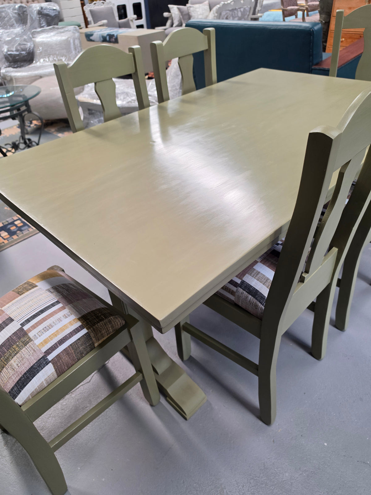 Table &  6 chairs