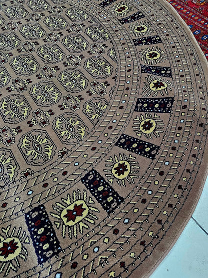 Round carpet