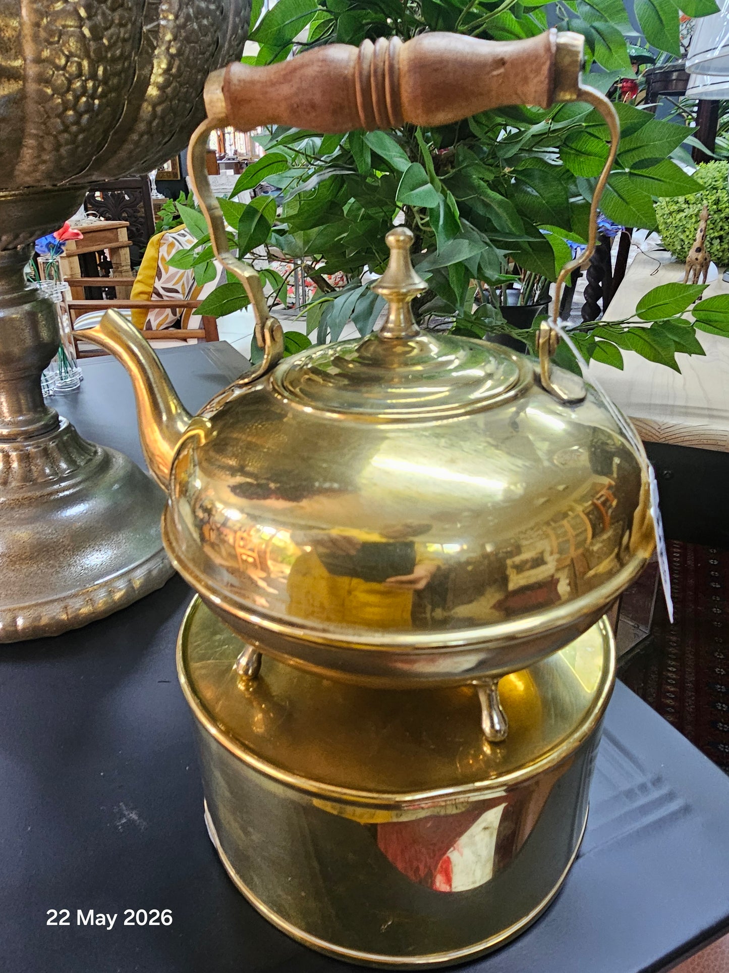 Vintage brass kettle & stand