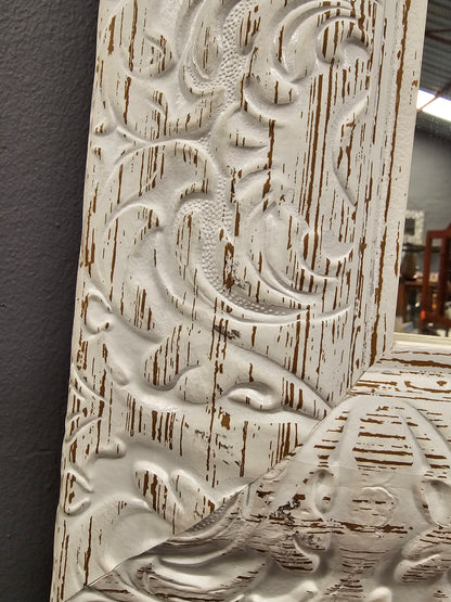 White Mirror