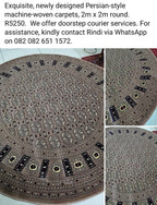 Round carpet