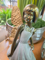 Angle statue