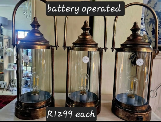 METAL LANTERN