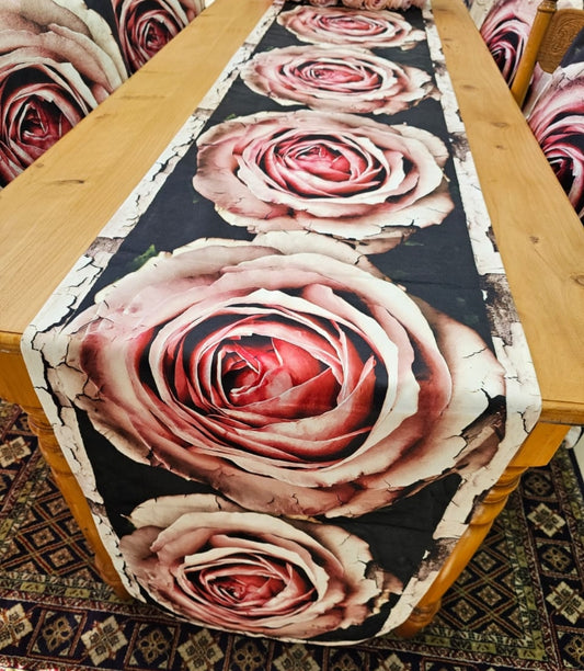 TABLE RUNNER