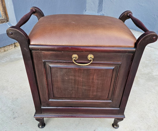 ANTIQUE PIANO STOOL