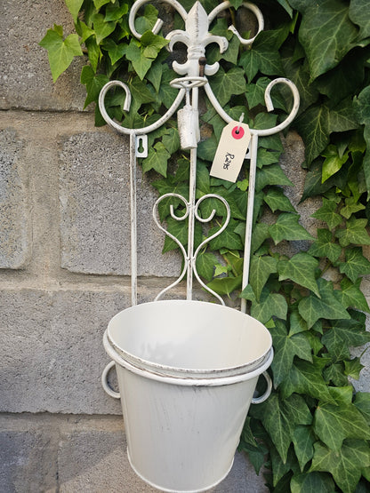 Wall planter