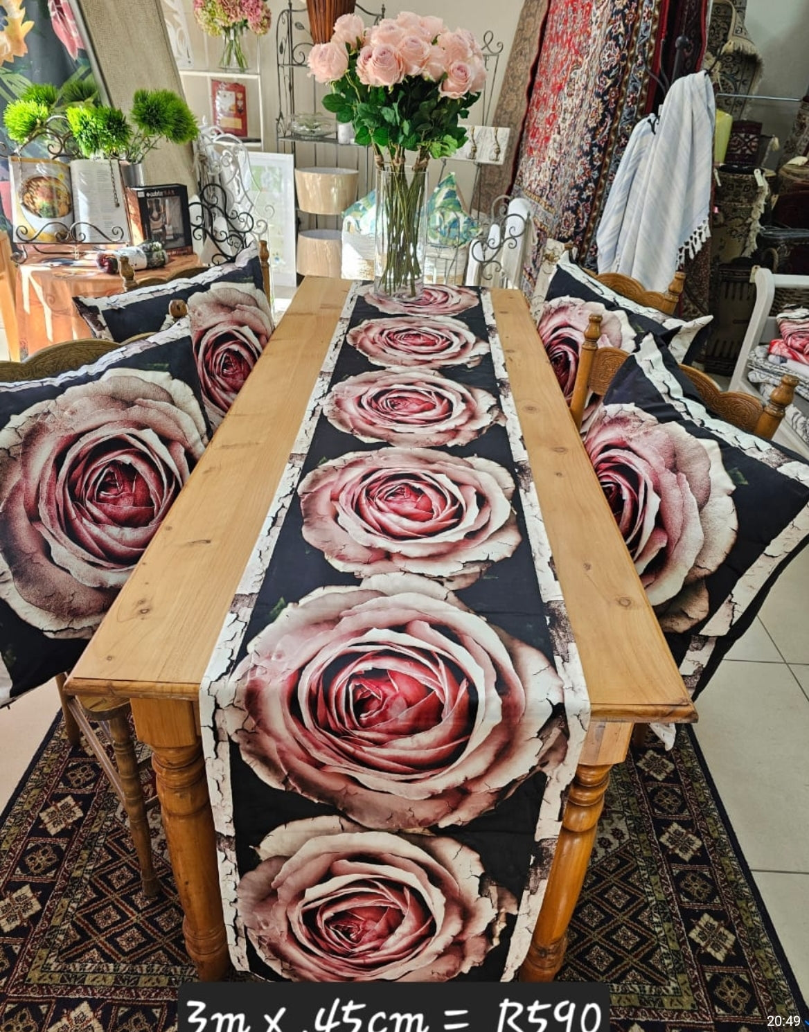 TABLE RUNNER
