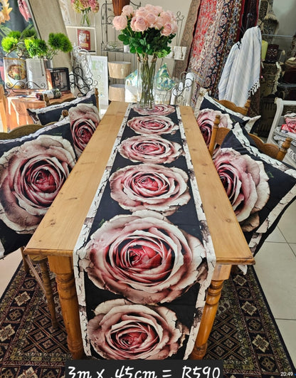 TABLE RUNNER